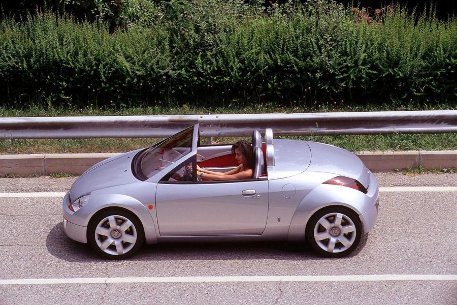  Ford StreetKa 2000 года  (фото 2 из 23)